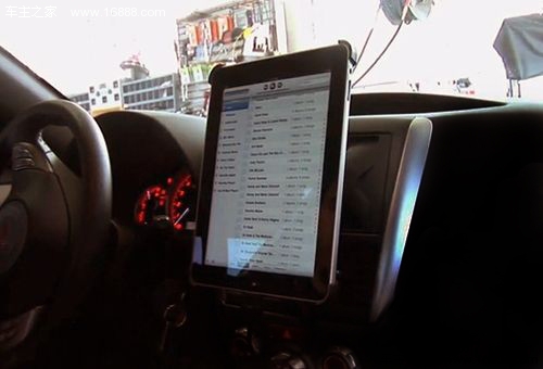 Araba modifikasyonu ve wifi ve tablet kurulumu, arabayı daha akıllı hale getirir